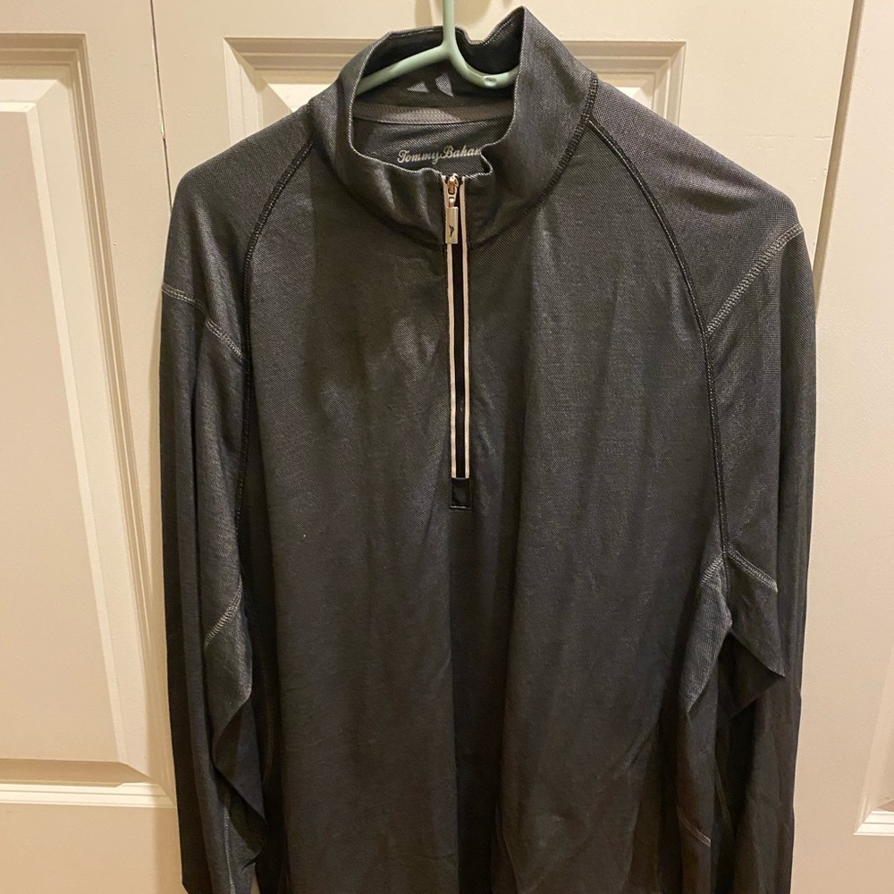 Tommy Bahama 1/4 Zip pullover. Size large